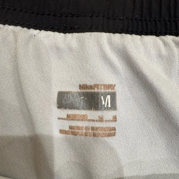 Nike Women's Athletic Shorts - Image 4