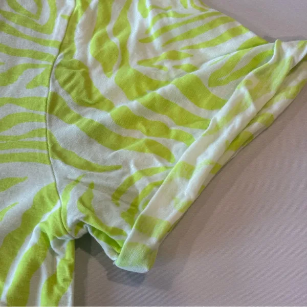 SOUL CYCLE Neon Yellow Women’s‎ Cropped Athletic T-shirt with Logo Size Small - Image 8