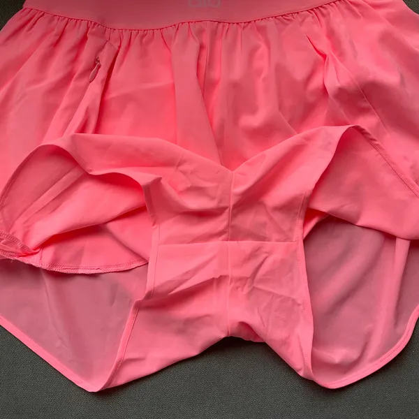 Alo Yoga Match Point Short Neon Bubblegum S - Image 7