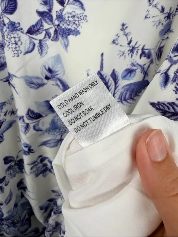 Petal + Pup Azelia Dress blue white midi size 6 - Image 4