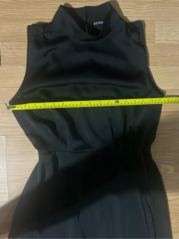 Btfbm Sleek Black Sleeveless Satiny Dress keyhole button closure ladies Med - Image 8