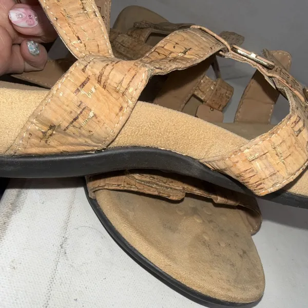 Vionic Gold Cork Metallic Orthotic Comfort Adjustable Sandals Size 10 Wide - Image 7