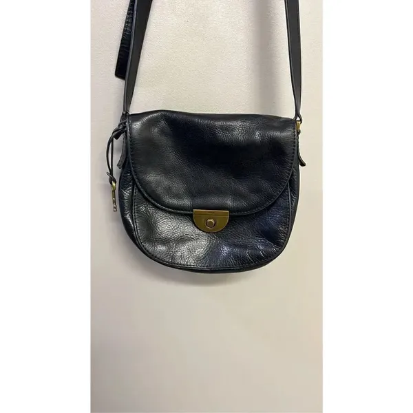 Fossil Emi Black Key Clasp Flap Pebbled Leather Crossbody Bag Bronze Accents - Image 3