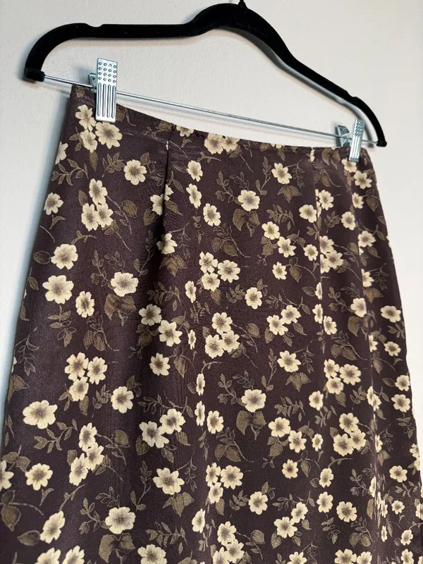 Vintage Brown Floral Skirt Knee Length - Image 5