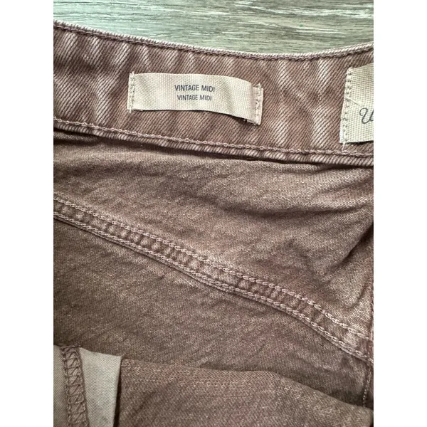 Universal Threads Women's Vintage Midi Shorts Sandpiper, Size 22W - Image 4
