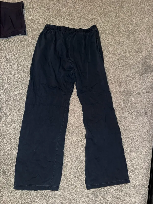 Brandy Melville Sweatpants - Image 3