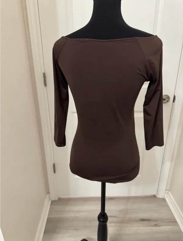 Boston Proper Women's Brown Scoop Neck Stretch Top - Image 2