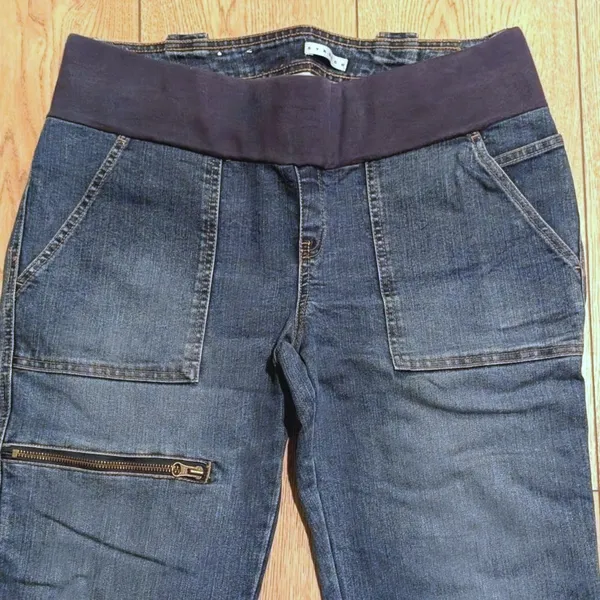 Old Navy Maternity M‎ Medium Underbelly Boot Jeans Bootcut Stretch - Image 4