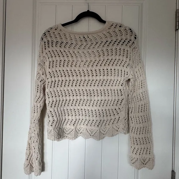 American Eagle Outfitters Cream V-Neck‎ Open knit Crotchet Sweater size XS - Image 3