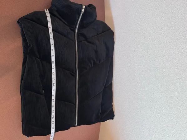Alo Yoga Ribbed Velour Mountain Side Puffer Vest Small - Image 10