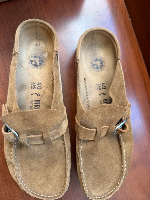 Women’s Birkenstock Buckley Size 40 - Image 2