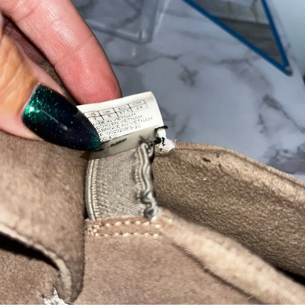TOMS Paxton Ankle Sneaker Light Taupe Suede Size 7 Casual Comfy‎ Slip On Cushion - Image 6