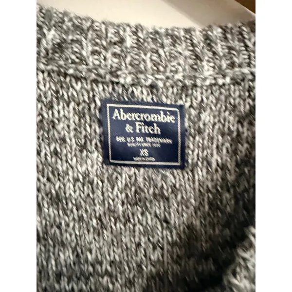 Abercrombie & Fitch Cable Knit Sweater Womens XS Grey Distressed Fringe Marled - Image 3