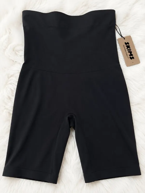 SKIMS High Waisted Shapewear Shorts Mid-Thigh BBL Lift XL NWT - Image 2