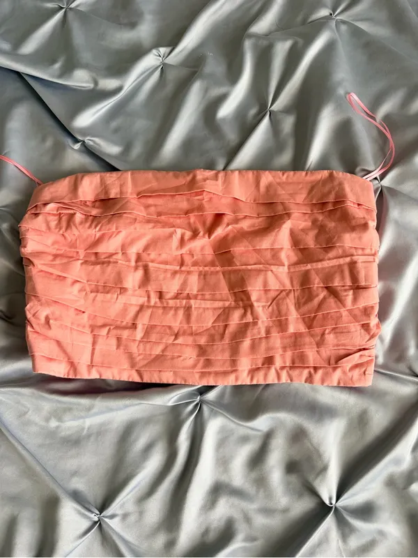 Abercrombie & Fitch Coral Pink Smocked Waist Crop Top - Image 3