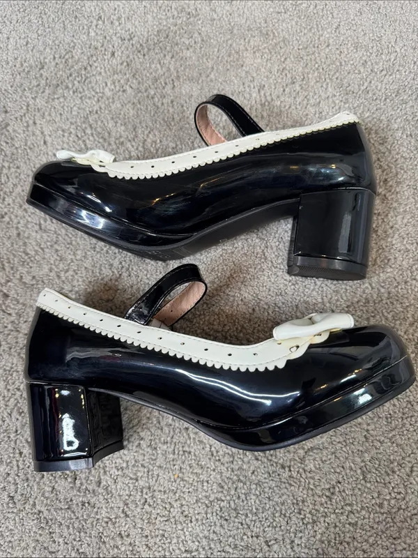 Women’s Black Chunky Heel Mary Jane Pumps Cute Bow & Hearts Round Toe Size 6 NEW - Image 13