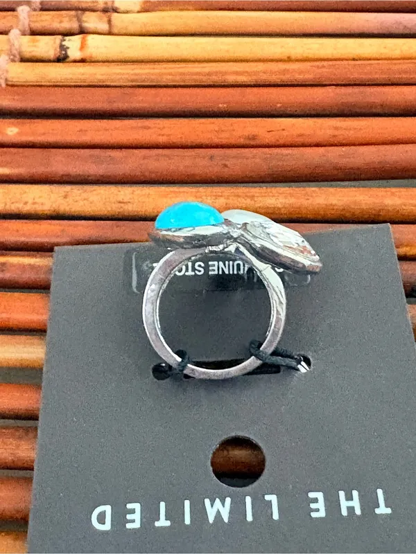 The Limited Silver-tone Trio Ring Turquoise, Pearl & Clear Stone Size 6.75 NWT - Image 6