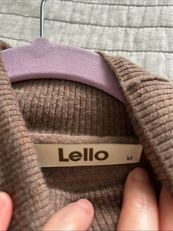 Lello Vtg brown turtleneck 100% wool base layer light sweater med - Image 2