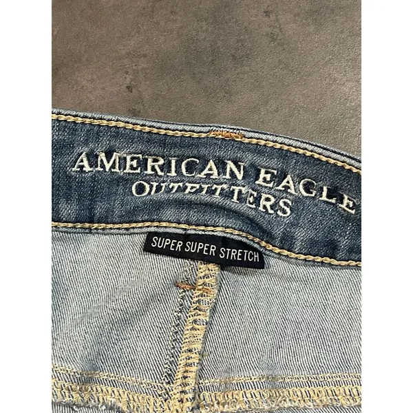 American Eagle Outfitters Distressed Jeans Super‎ Stretch Light Wash Denim B-901 - Image 3