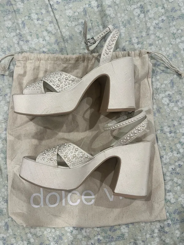 DV by Dolce Vita wessi platform heel - Image 3