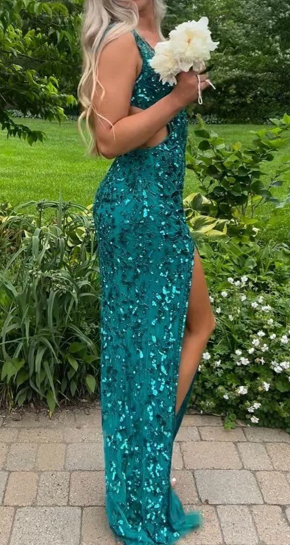 Sherri Hill Prom Dress blue/green sequin. - Image 2