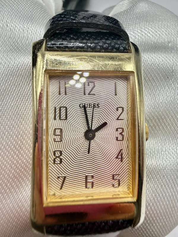 GUESS NEW Women's Quartz Rectangular Watch Gold Tone Case Silver Dial 27mm - Image 4