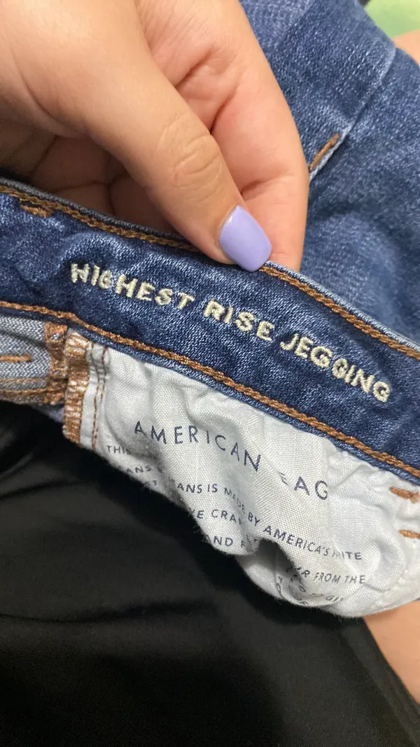 American Eagle Jeans - Image 4