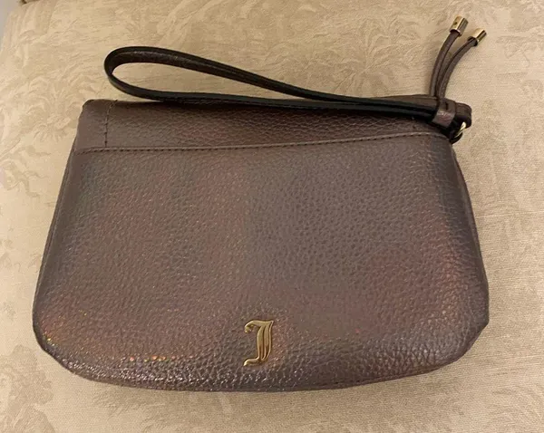 Traveler Wristlet Clutch - Image 9
