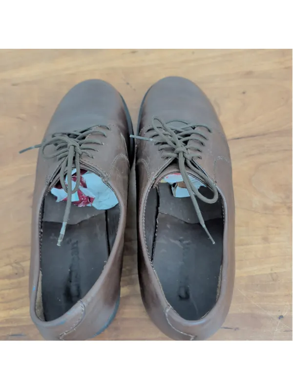 LL Bean Ladies' Brown Leather Lug Sole Derby Shoes 8.5M - Image 6