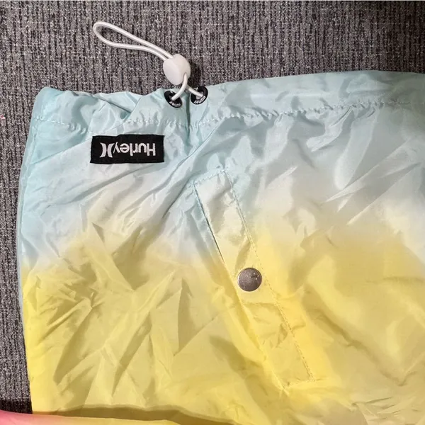 Hurley Women’s Urban Windbreaker - Image 6