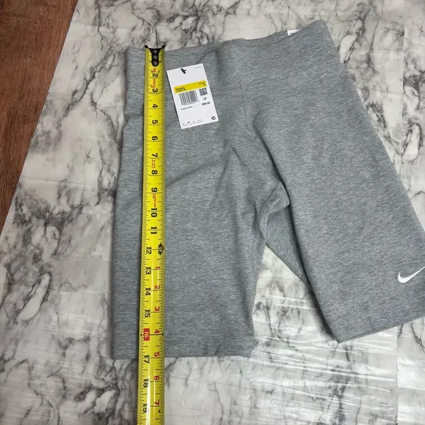 Nike Tight fit mid rise short length biker shorts small grey white NWT New - Image 5