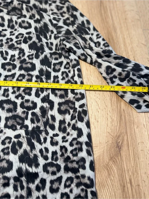 Zara‎ Leopard Print Button-Up Blouse - Black & White - Image 3