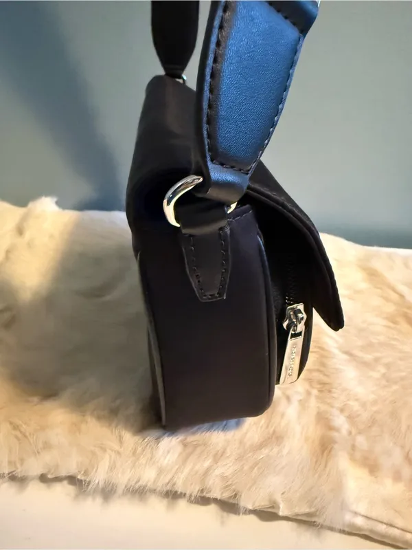 Michael Kors Khai Medium Nylon Messenger Bag - Image 4