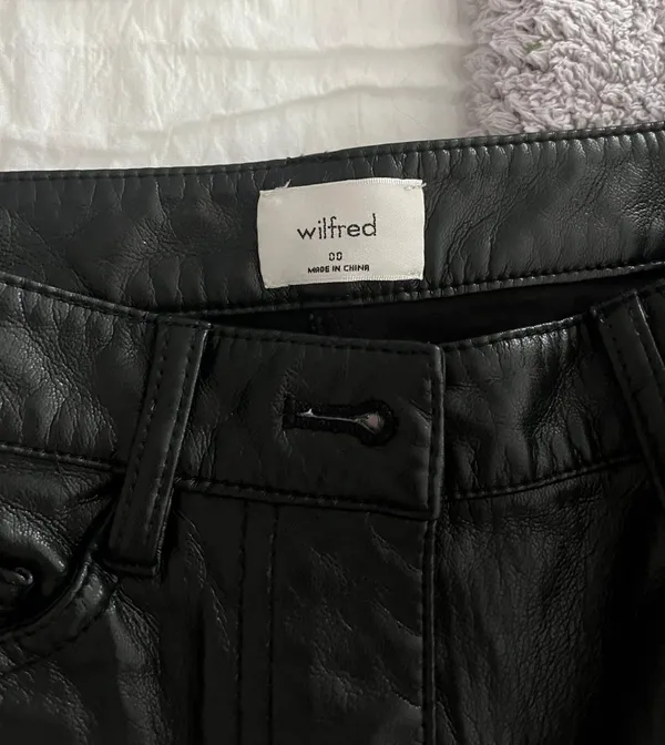 Aritzia Melina Leather Cropped Pants - Image 2