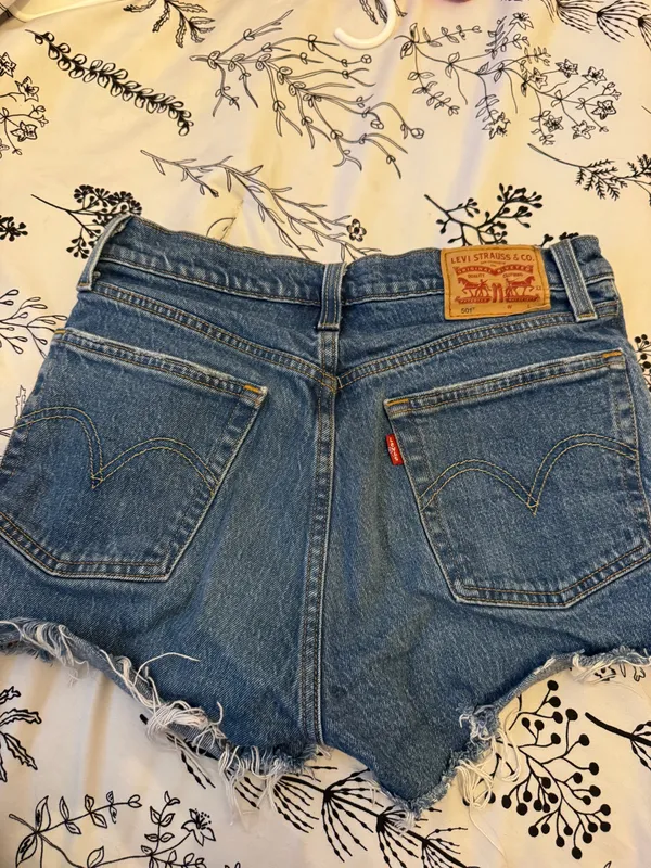 Levi’s Shorts - Image 3