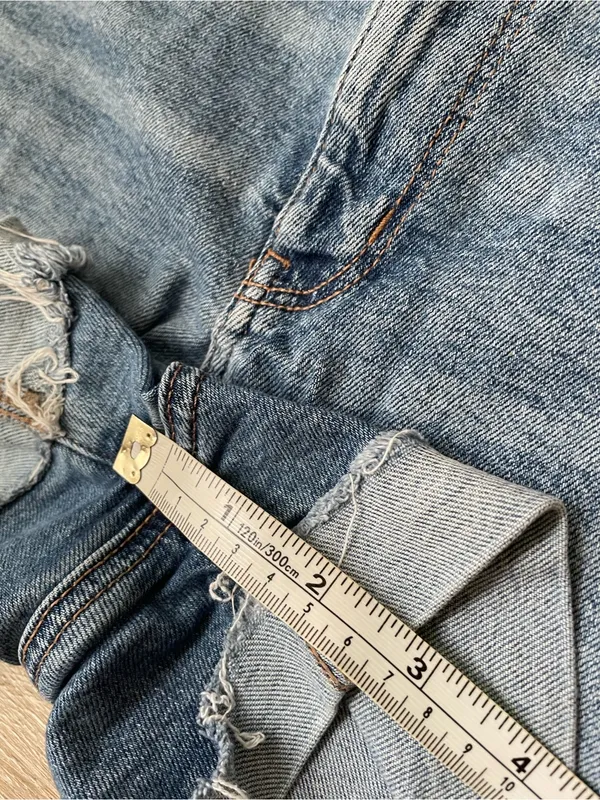 American Eagle | Mom Short size 8 - Image 4