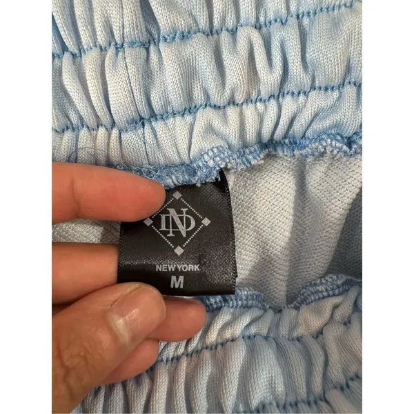 Blue shorts size medium - Image 4