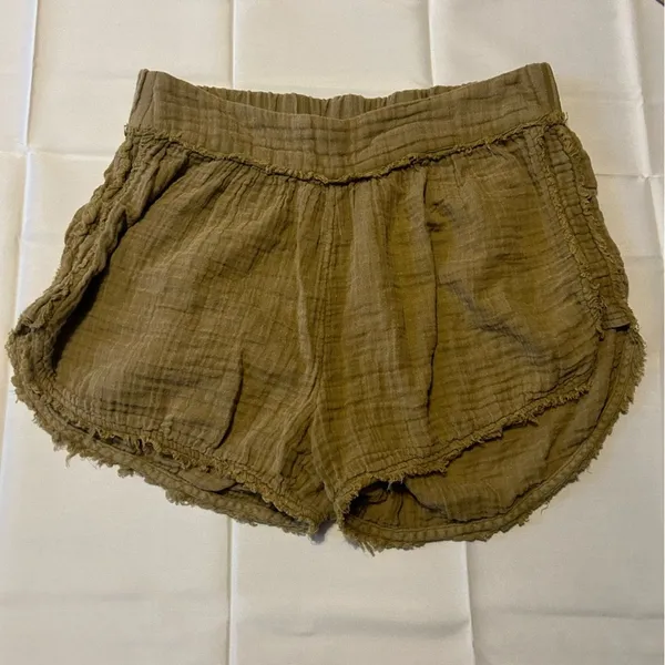 Daily Practice Anthro Olive Green Gauzy Cotton Distressed Beach Shorts Size S - Image 2
