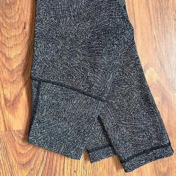 Lululemon leggings - Image 7