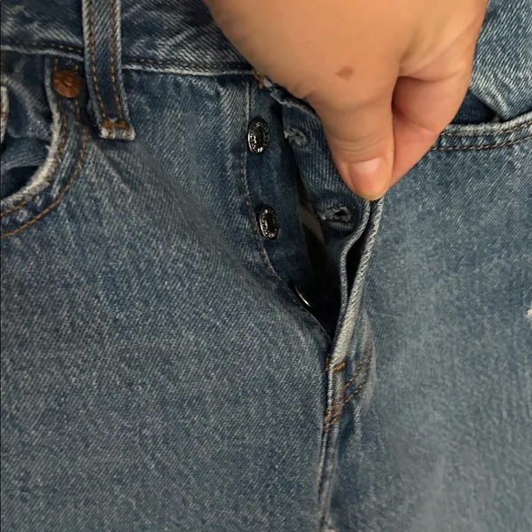 Levi's Premium Wedgie Straight leg medium wash denim jeans women’s size 24‎ - Image 5