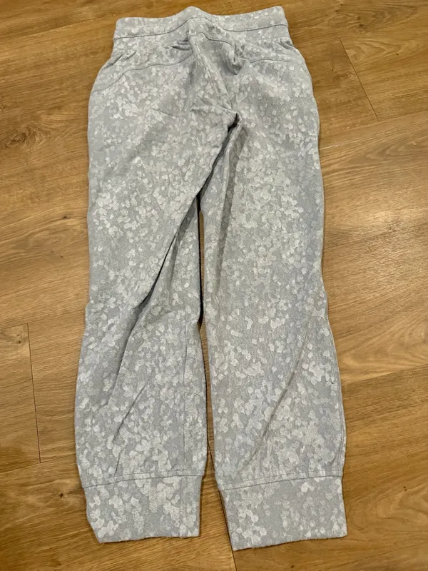 Lululemon Joggers - Image 3