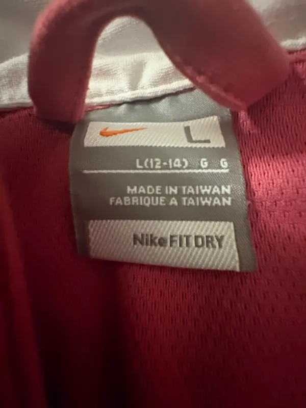 Pink Nike Dri-Fit - Image 3