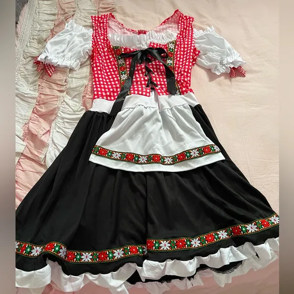 Leg Avenue German costume - Image 7