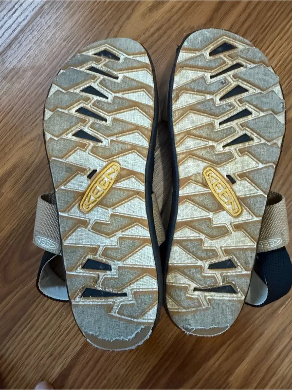 Keen Elle Backstrap Comfort Hiking Outdoor Water Sandals 9.5. - Image 9