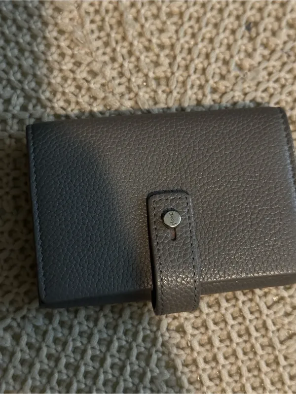 Authentic YSL Gray Pebbled Leather Key Holder with Silver Hardware - Image 13
