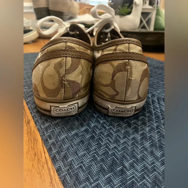 Coach Sneakers - Image 2