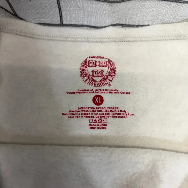 Harvard University Sweatshirt XL Gray‎ Boat Neck Veritas Pullover Sweatshirt - Image 7