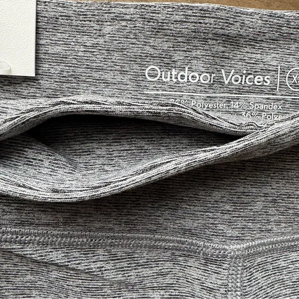 Outdoor Voices Warmup 10” Biker Shorts Ash Grey‎ Pocket Compression Size XS NEW - Image 4