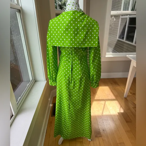 Vintage 1960s Handmade Lime Green White Polka Dot Column Maxi Dress and Scarf - Image 5