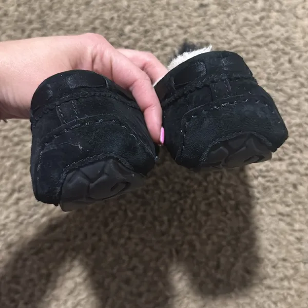 Ugg slippers - Image 4